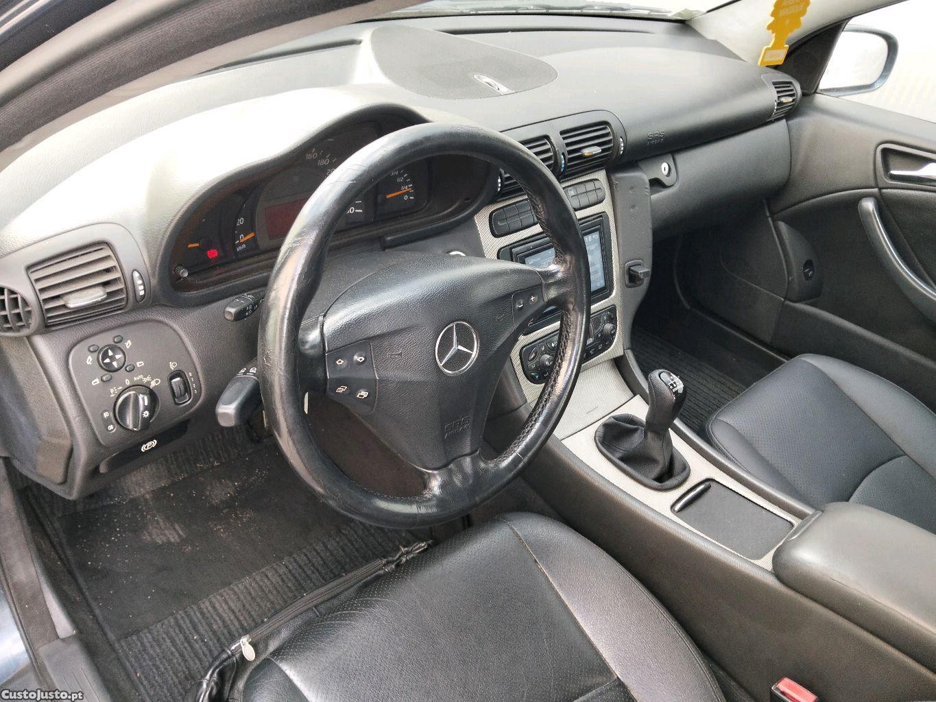 Mercedes-Benz C 220 sport coupé — fotografia 9