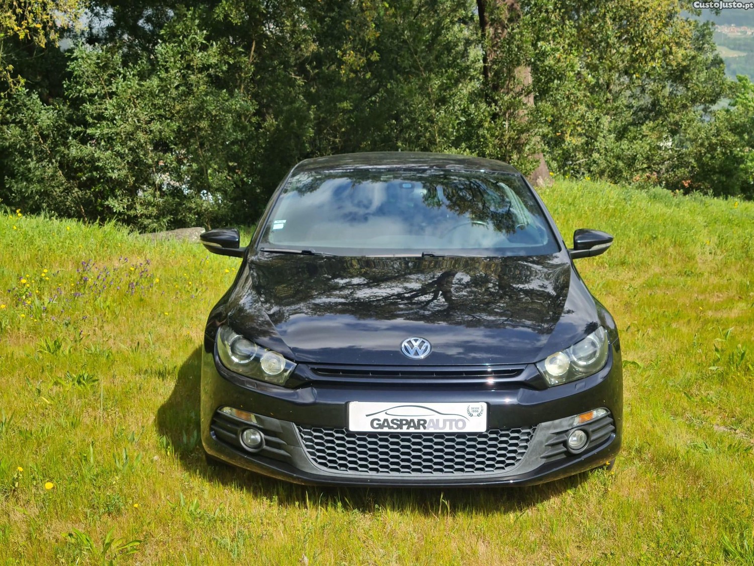 Volkswagen Scirocco 2.0 TDi NACIONAL — fotografia 17