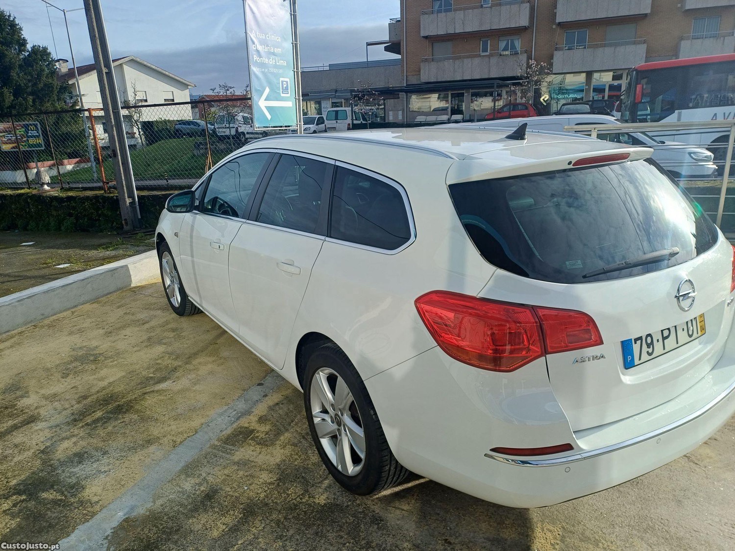 Opel Astra Sports Tourer — fotografia 10