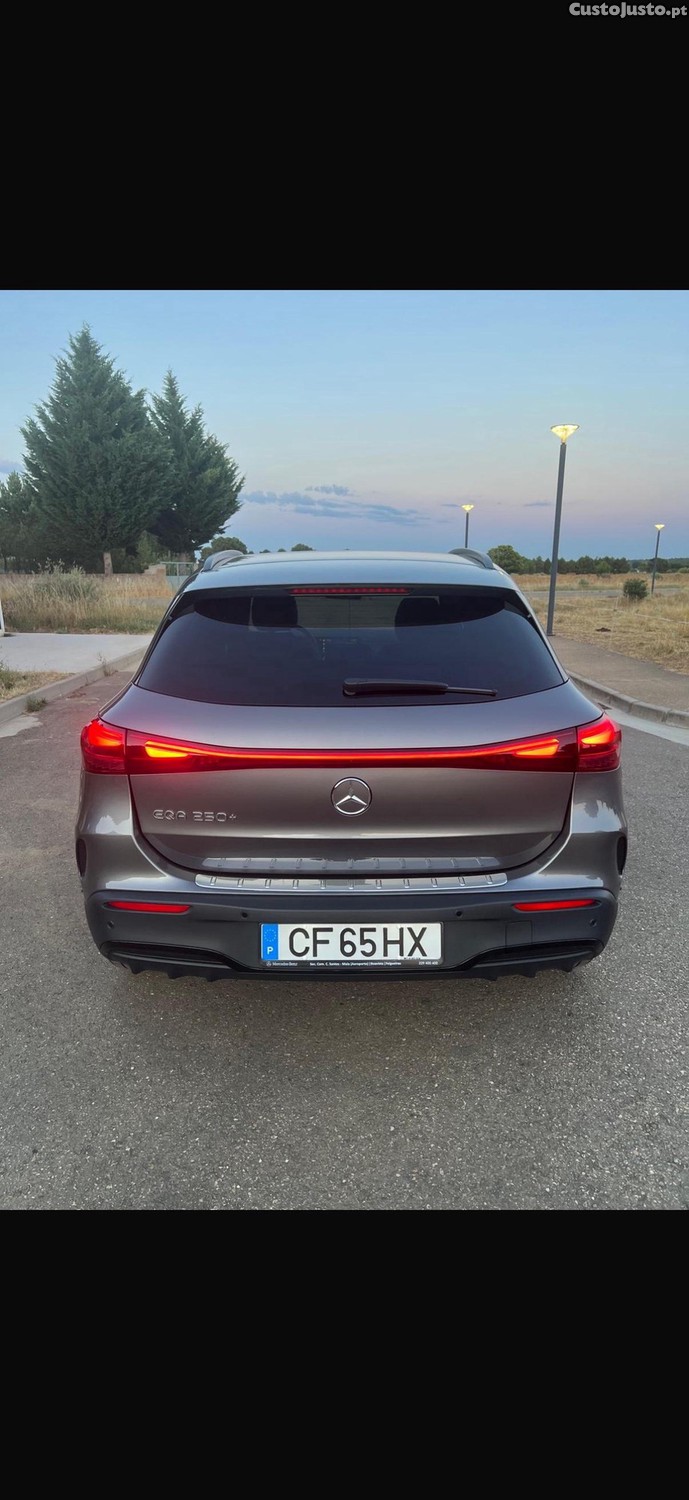 Mercedes-Benz EQA AMG-LINE — fotografia 9
