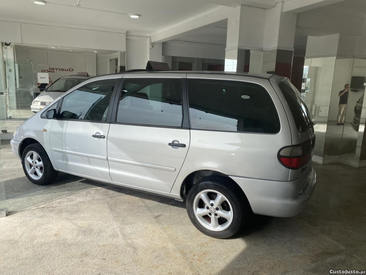 VW Sharan 1.9 TDI (1 DONO) — photo 3
