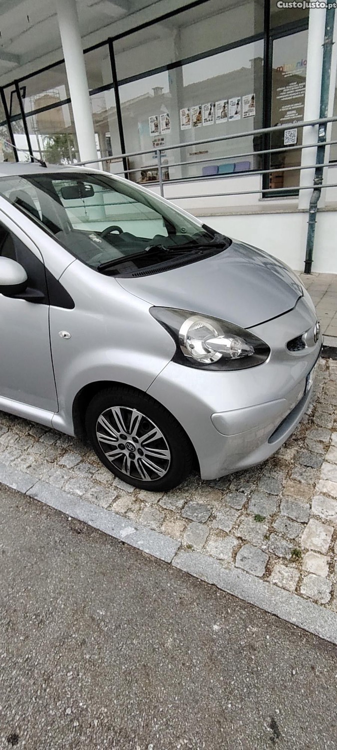 Toyota Aygo 1.0 — fotografia 5