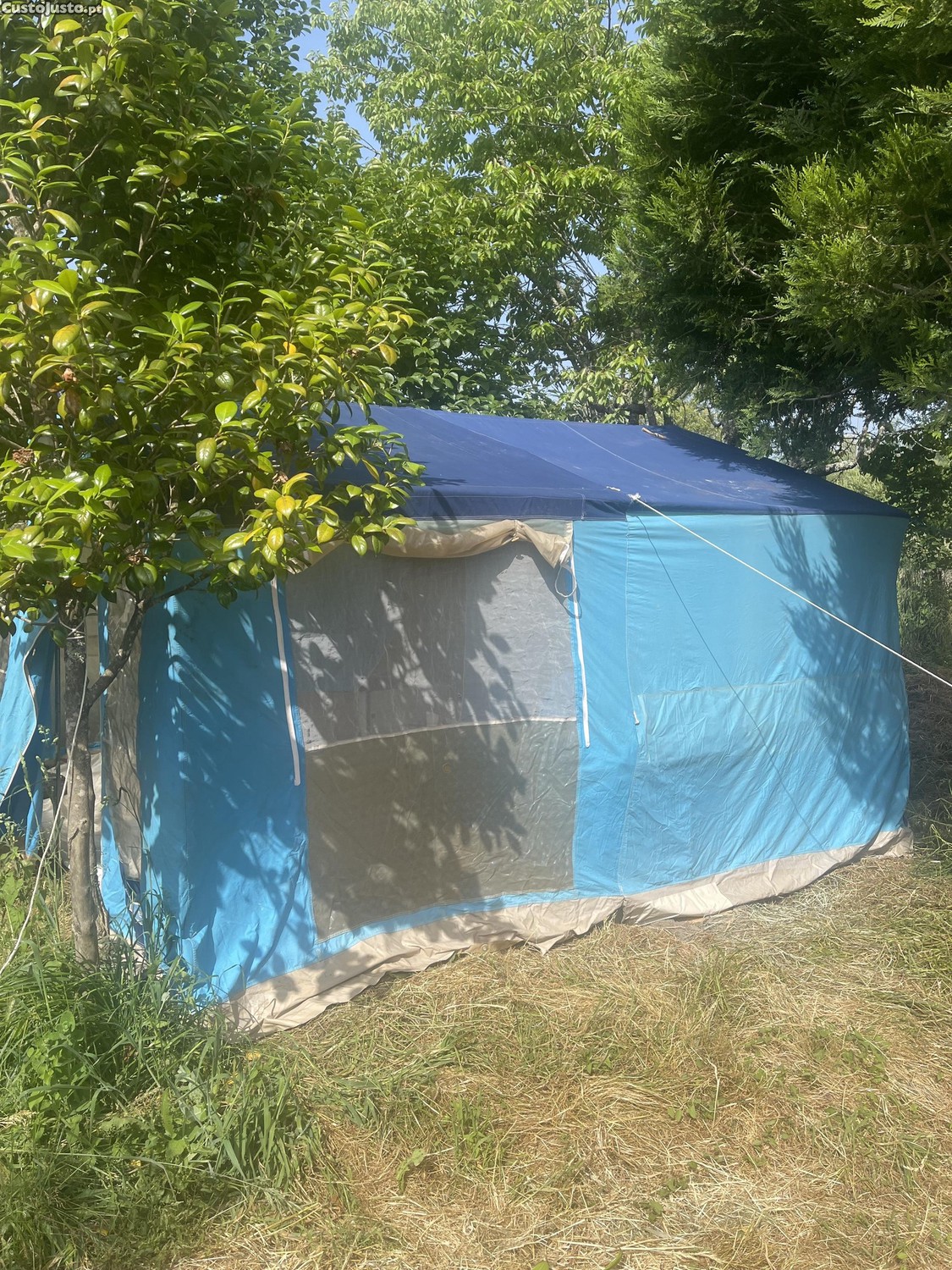 Auto Tenda com Atrelado
