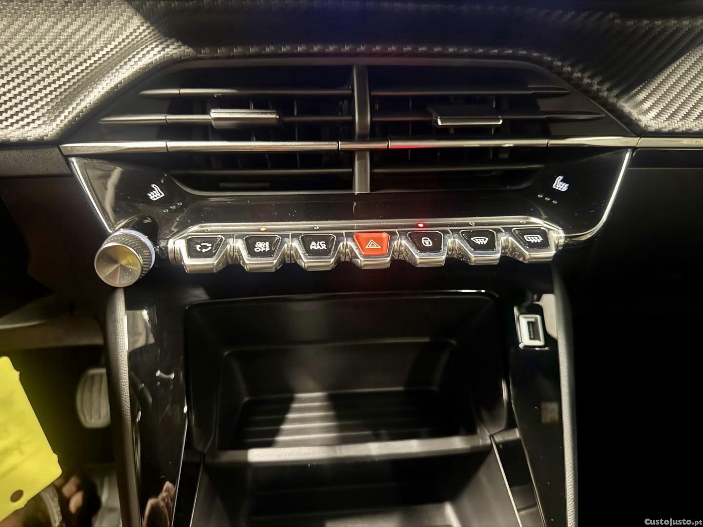 Peugeot 2008 1.2 PureTech Active Pack — fotografia 7
