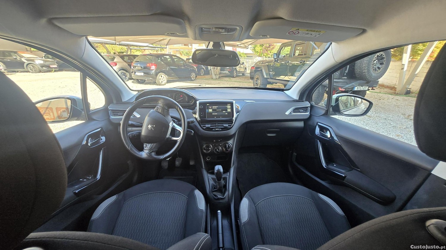 Peugeot 208 1.6HDI Style — fotografia 5