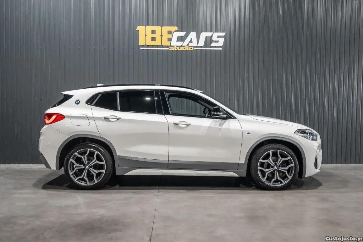 BMW X2 18 i sDrive Auto Pack M — fotografia 22