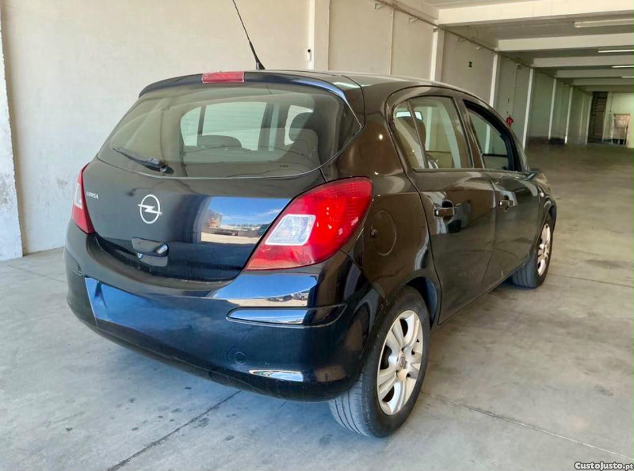 Opel Corsa 1.2 — photo 2