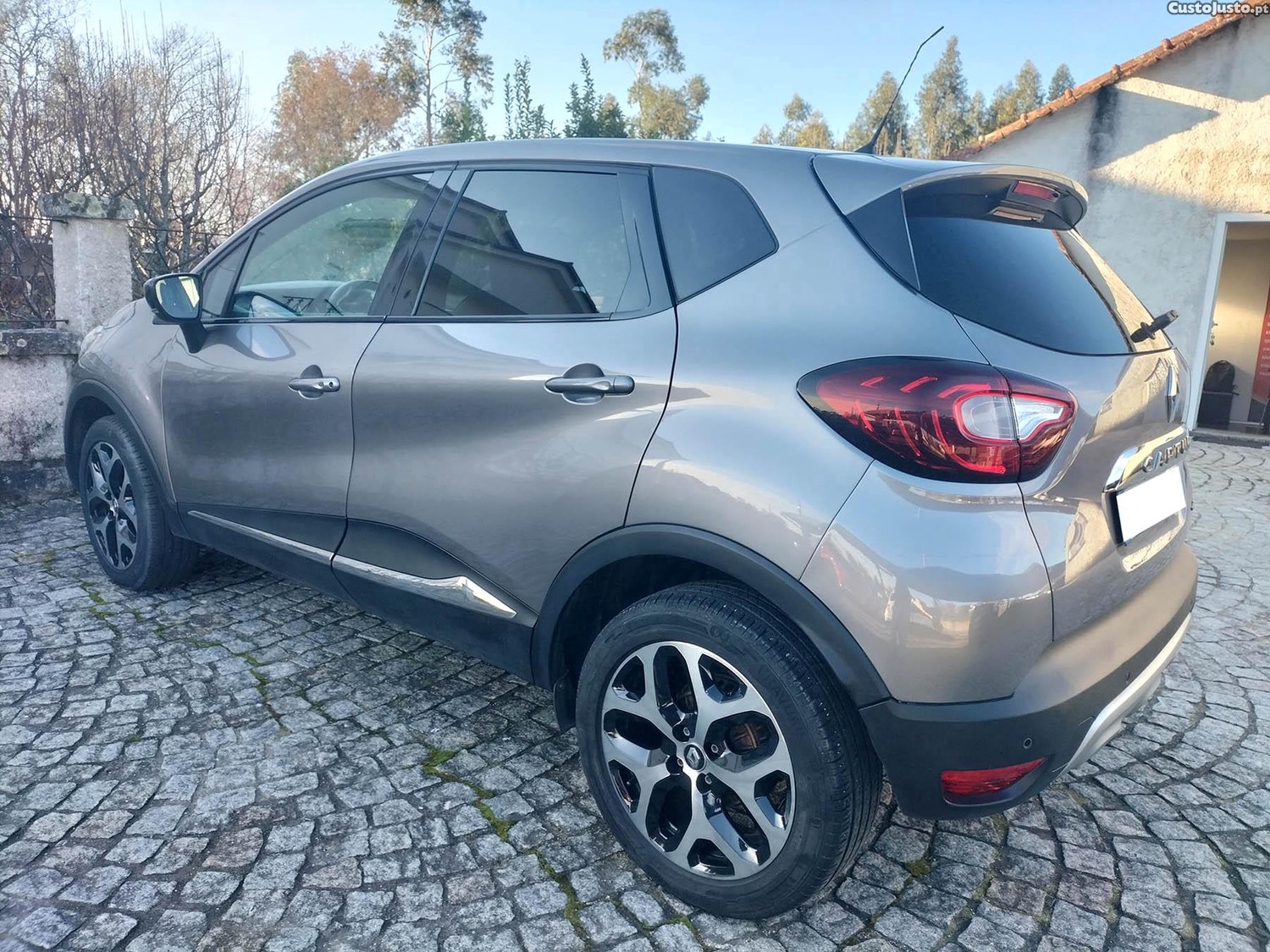 Renault Captur 1.5 DCI Energy 110cv — fotografia 13