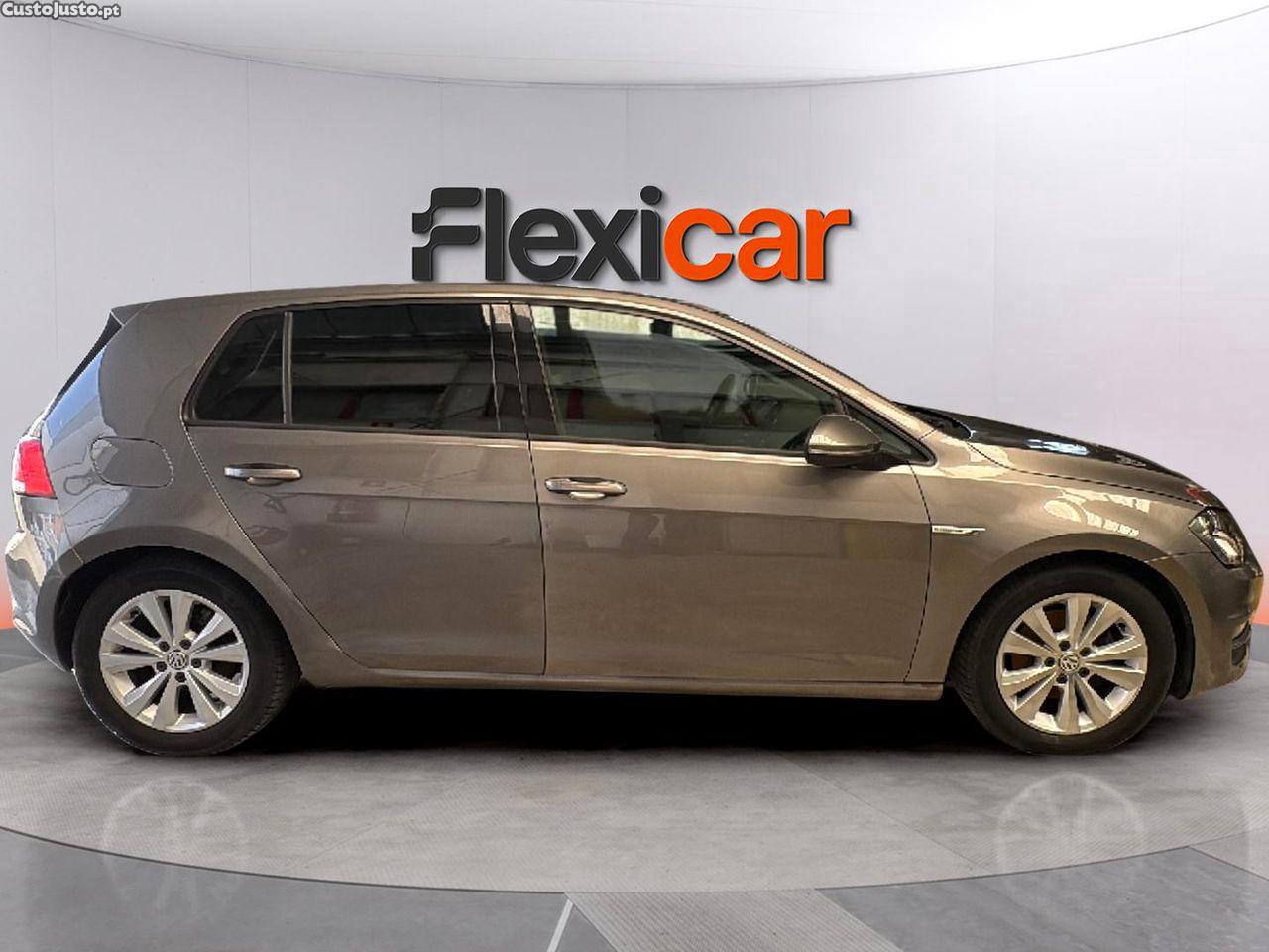 Volkswagen Golf 1.6 TDi BlueMotion Trendline — fotografia 9