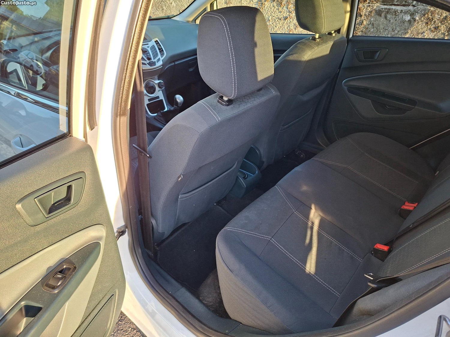 Ford Fiesta 1.4Tdci — photo 4