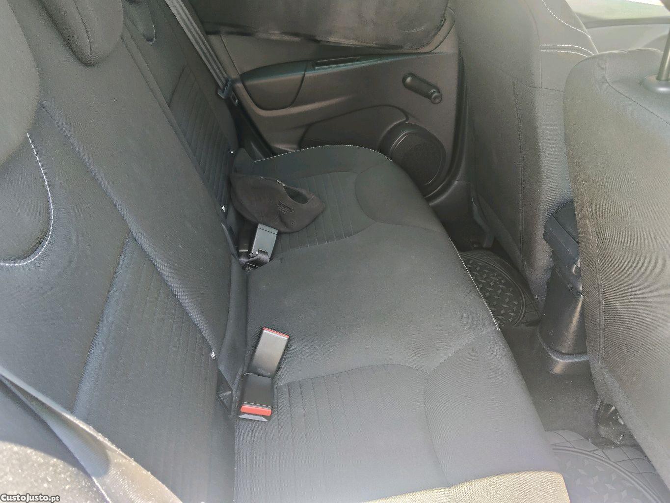 Renault Clio 1.5 DCI — fotografia 3
