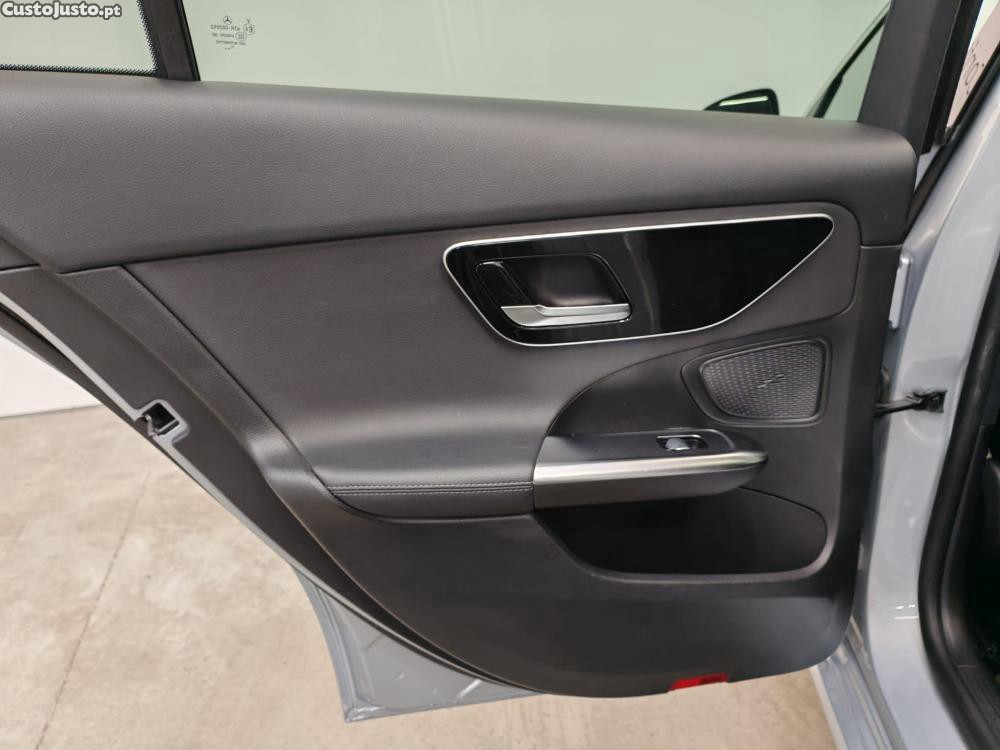 Mercedes-Benz C 220 Station d 9G-TRONIC — fotografia 17