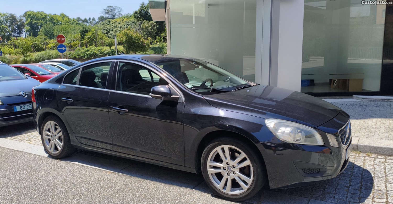 Volvo S60 D3 — fotografia 11