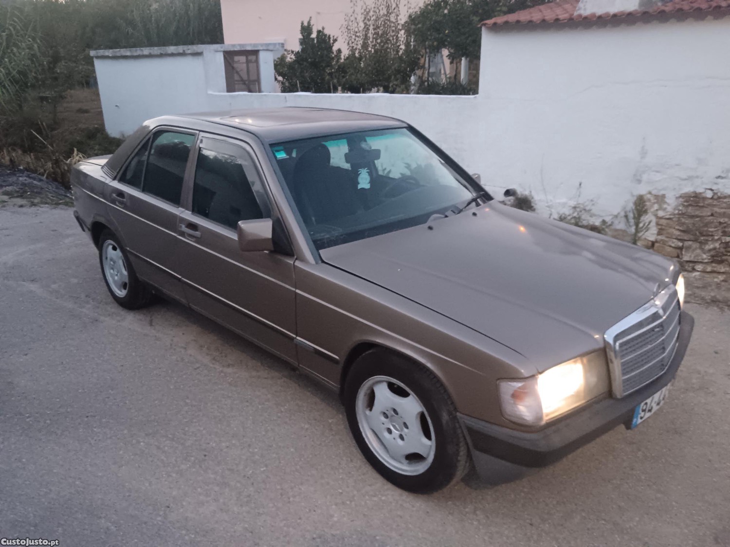 Mercedes-Benz 190 2.5 — photo 5