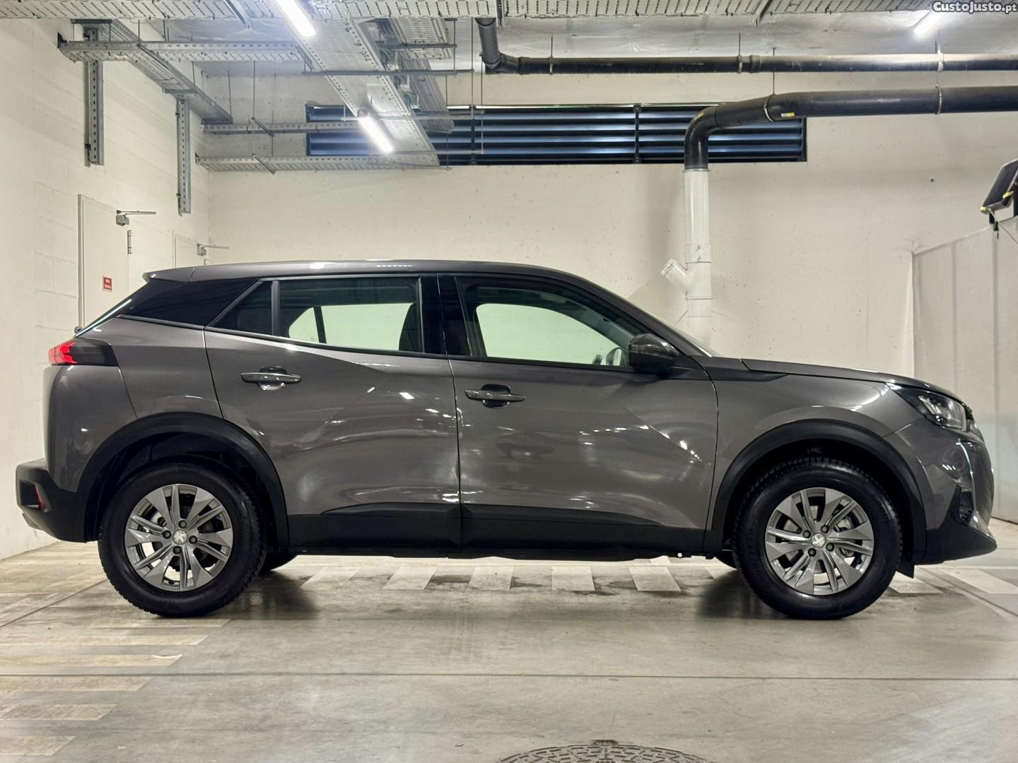 Peugeot 2008 1.2 PureTech Active Pack EAT8 — fotografia 13