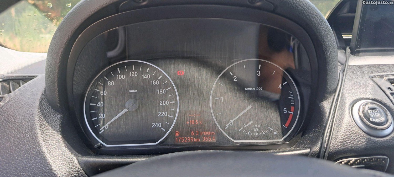 BMW 118 d — fotografia 4