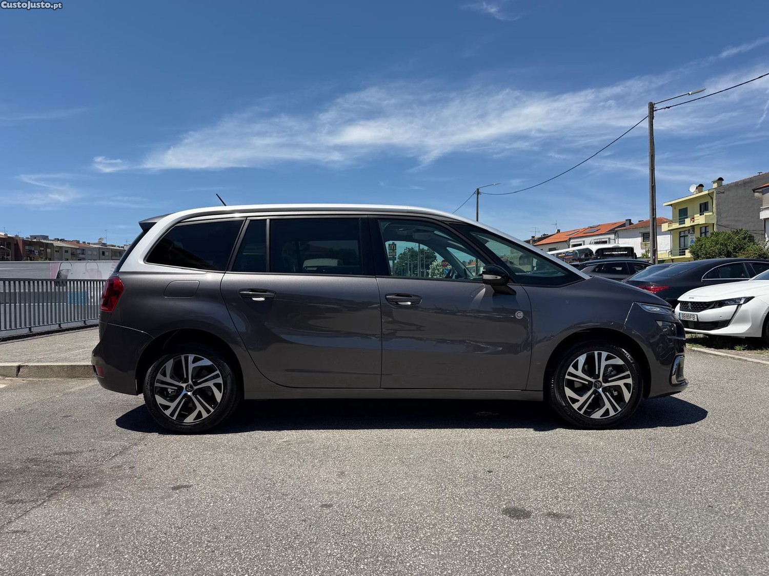 Citroën C4 Spacetourer 1.5 BlueHDi Shine EAT8 — fotografia 19