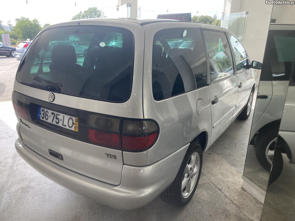 VW Sharan 1.9 TDI (1 DONO) — photo 4
