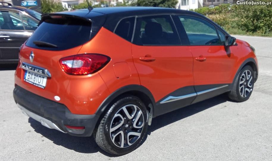 Renault Captur 1.2 TCe EDC(Caixa Automática) — fotografia 10