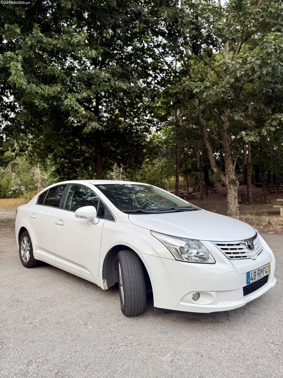 Toyota Avensis 2.0D4D — fotografia 6