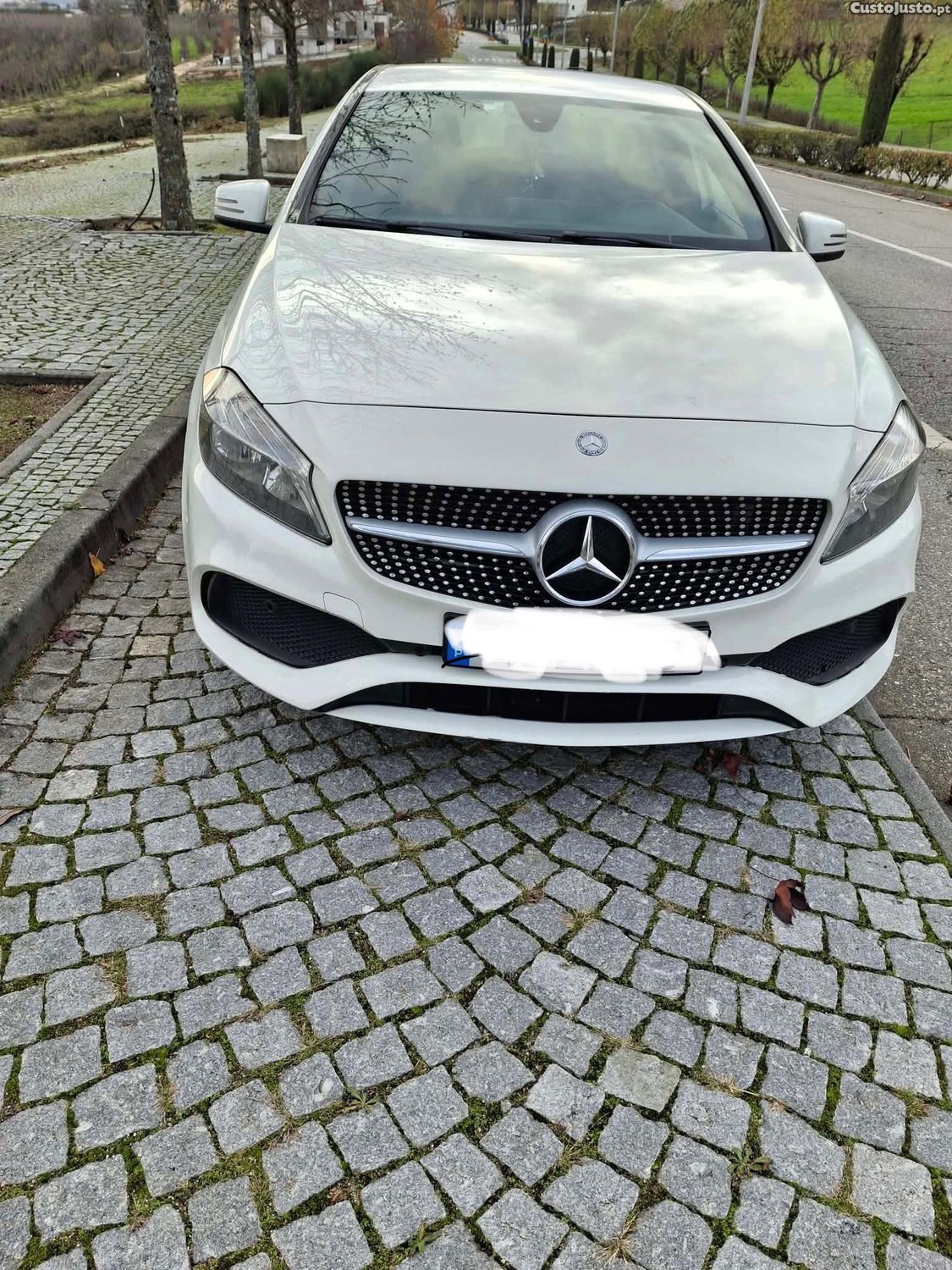 Mercedes-Benz A 200 AMG LINE — fotografia 3