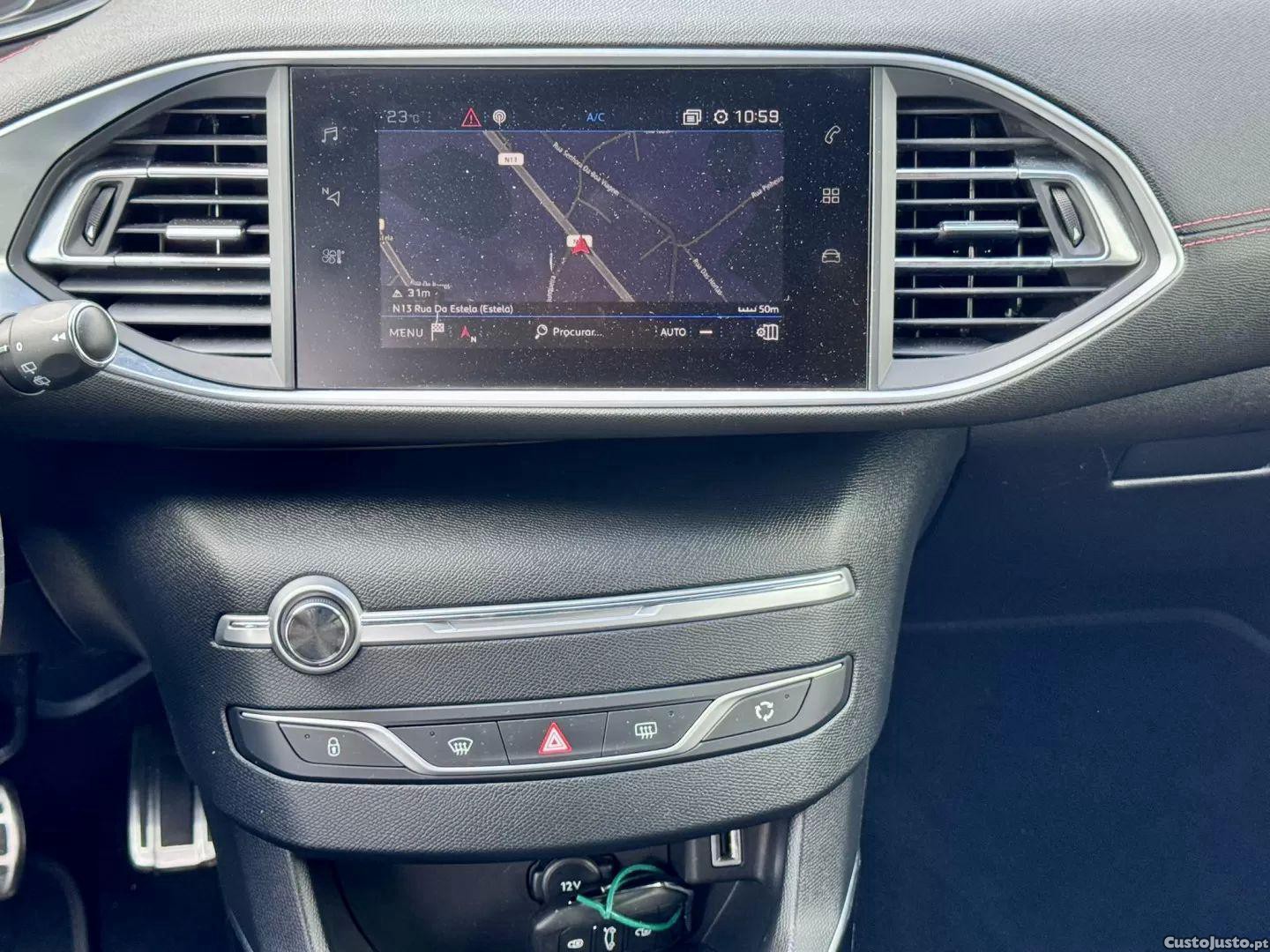 Peugeot 308 1.2 puretech gt pack eat8 — fotografia 6