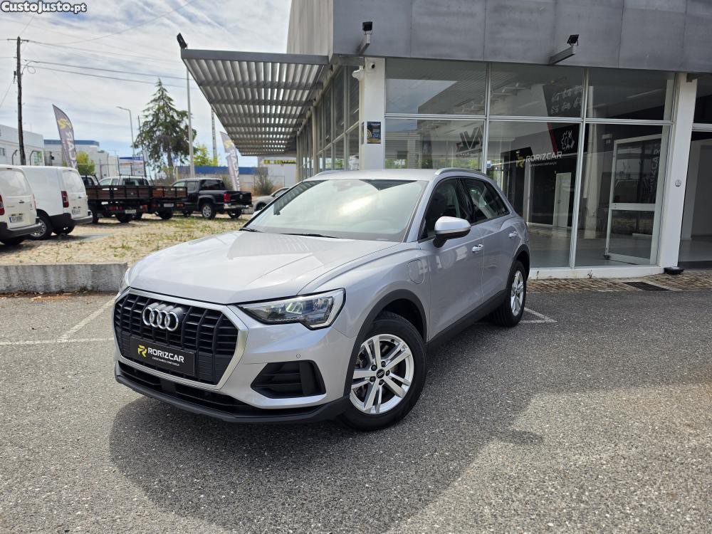 Audi Q3 45 TFSIe S Tronic — fotografia 21