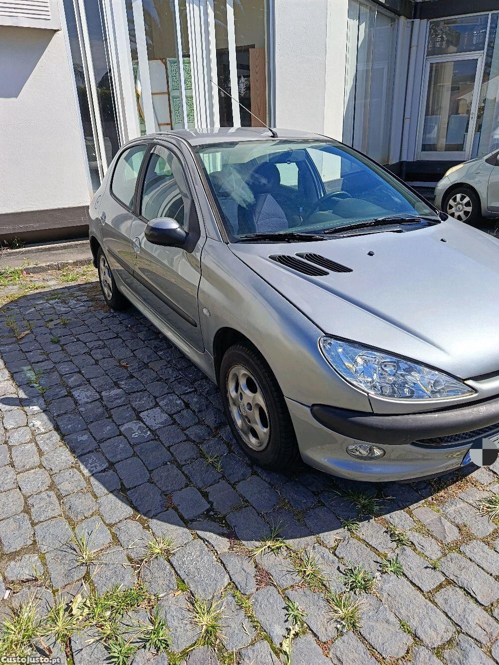 Peugeot 206 1.1 — photo 3