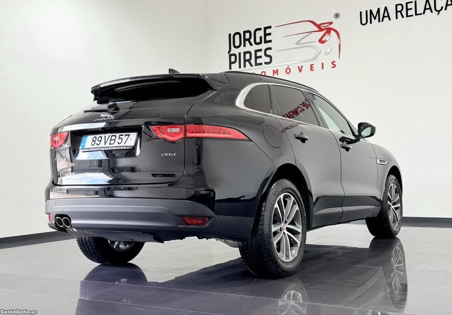 Jaguar F-Pace 2.0 I4-D R-SPORT AUTO 180 CV - NACIONAL - 87786 KM — fotografia 26