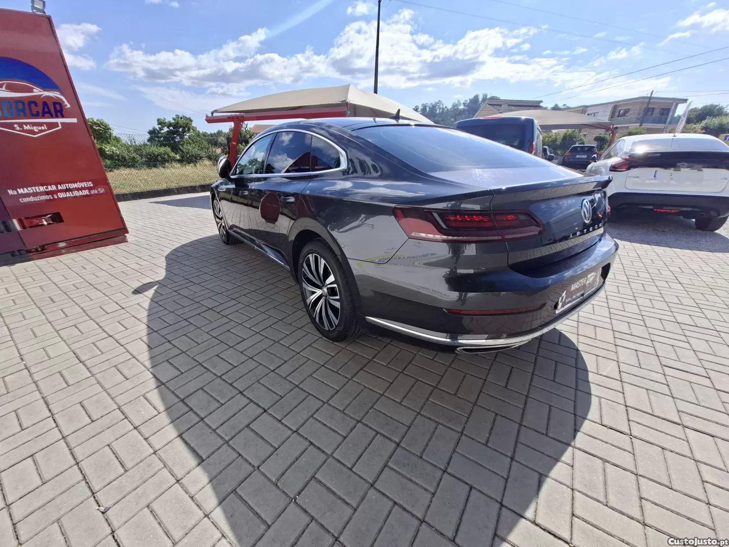 Volkswagen Arteon 2.0 tdi elegance dsg — fotografia 8