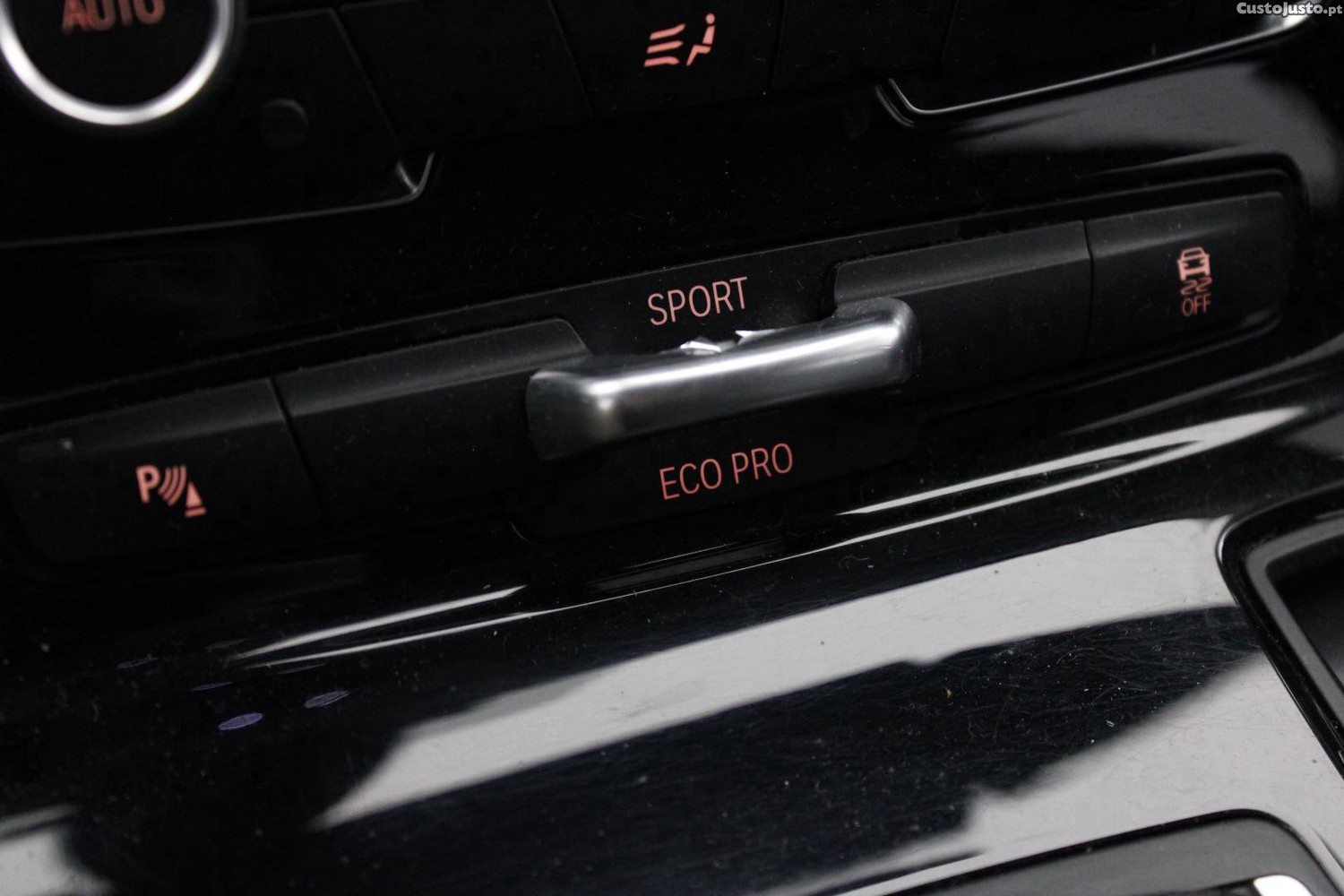 BMW 216 Gran Tourer D LINE LUXURY 7L (AUTO) — fotografia 21