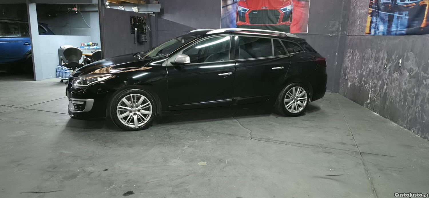 Renault Mégane Sport Tourer GT Line 1.5 DCI Nacional - 15 foto 2
