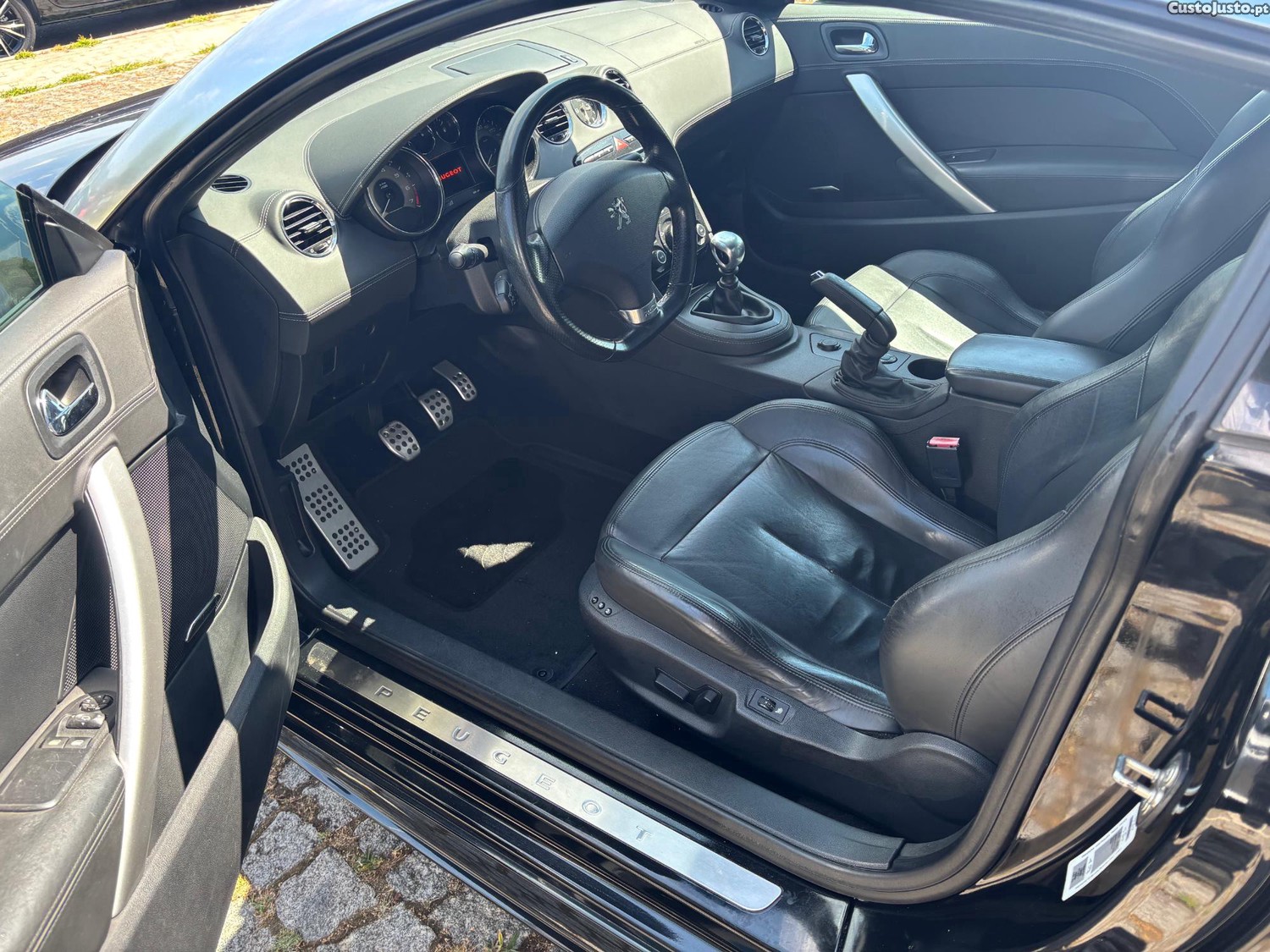 Peugeot RCZ Premium — fotografia 3