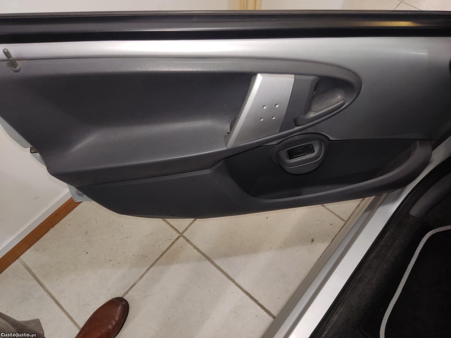 Peugeot 107 1.0 caixa automática 120000 km — fotografia 11