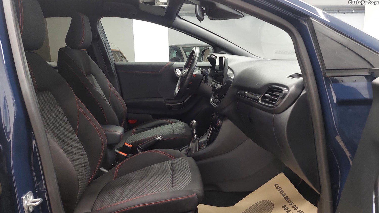Ford Puma 1.0 ECOBOOST MHEV ST LINE — fotografia 3