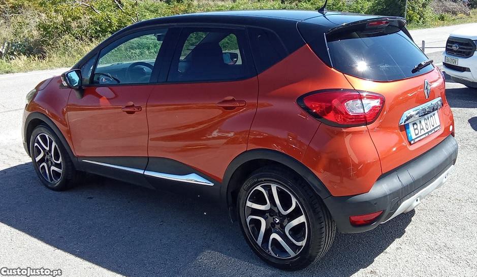 Renault Captur 1.2 TCe EDC(Caixa Automática) — fotografia 9