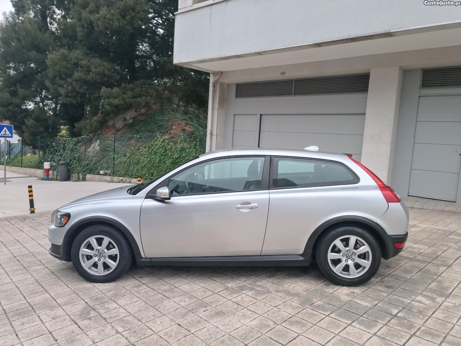 Volvo C30 1.6d 110cv iuc barato — photo 5