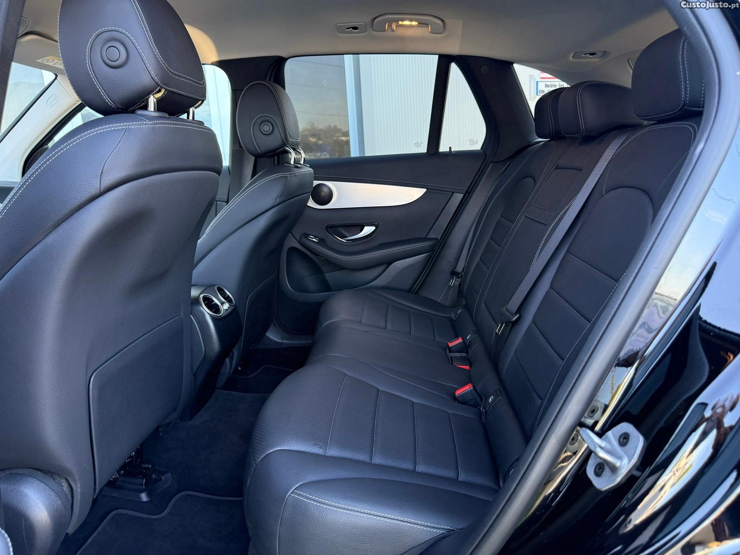 Mercedes-Benz GLC 300 de 4Matic 9G-TRONIC Exclusive — fotografia 8