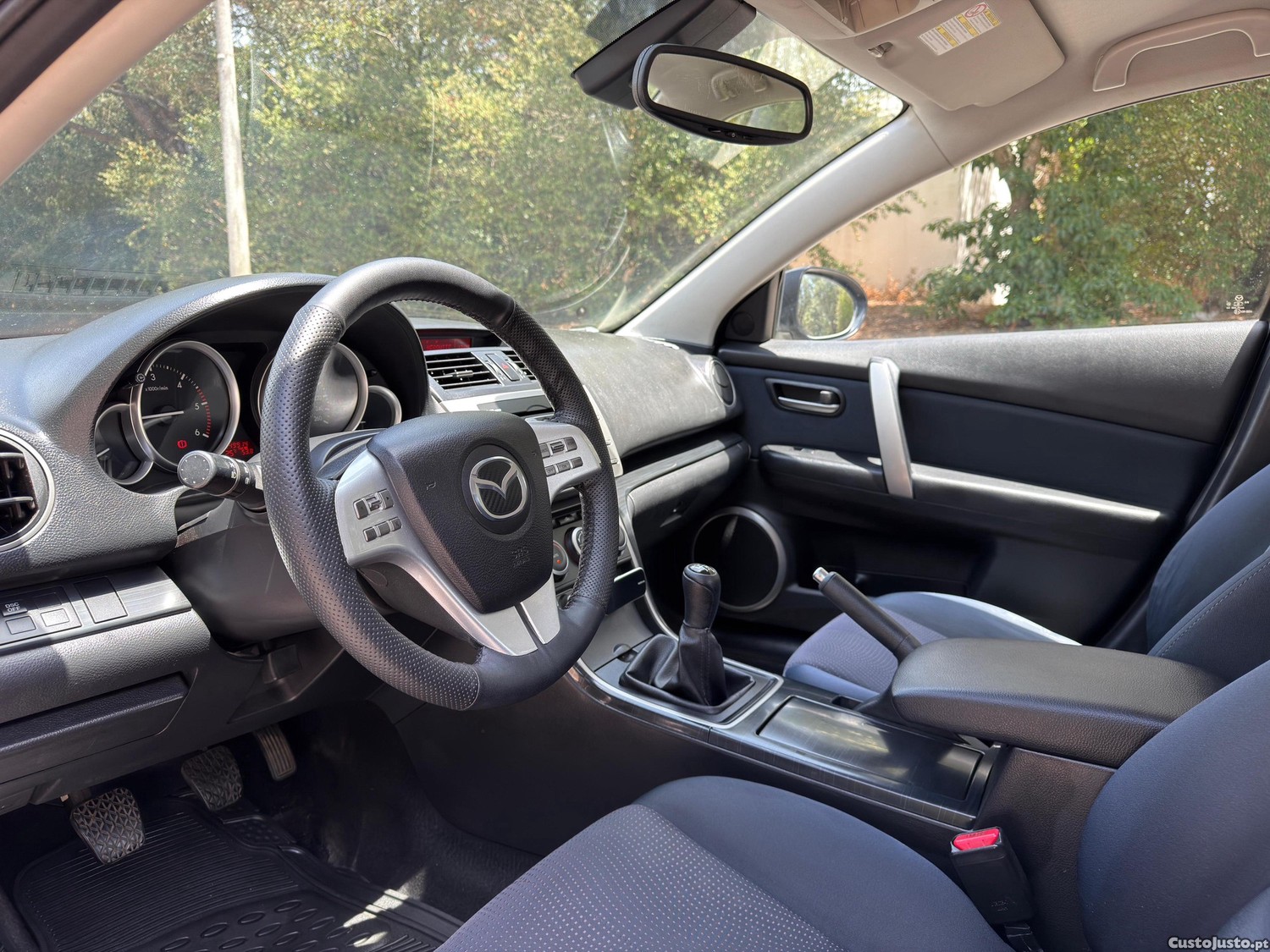 Mazda 6 2.0 MZR CD 140 cv Dynamic — fotografia 4