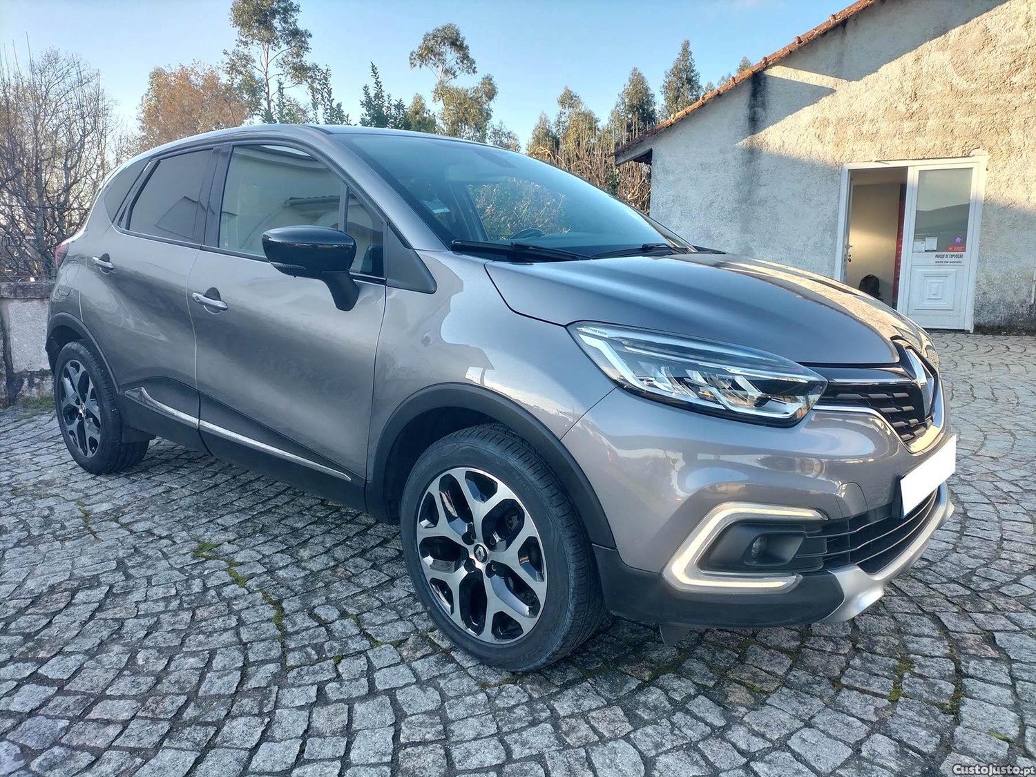 Renault Captur 1.5 DCI Energy 110cv — fotografia 17
