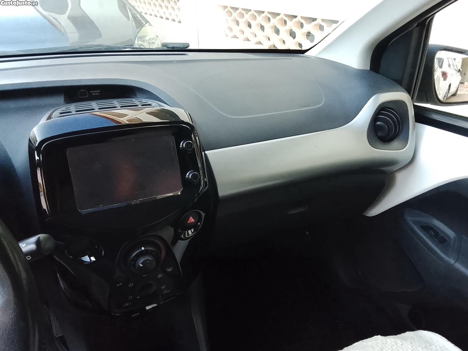 Citroën C1 1.0 VTI Shine — photo 4