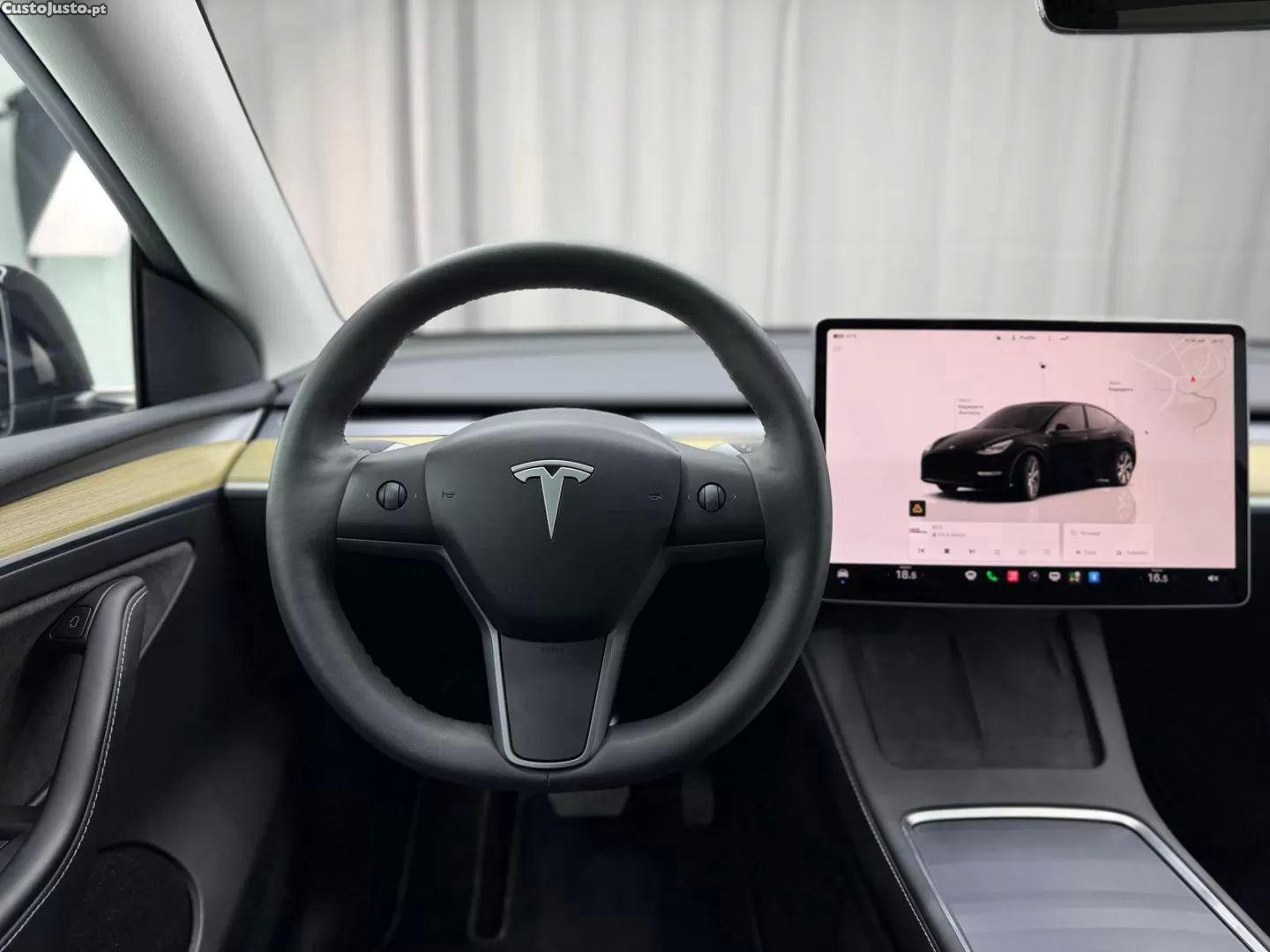 Tesla Model Y Standard range plus — fotografia 7