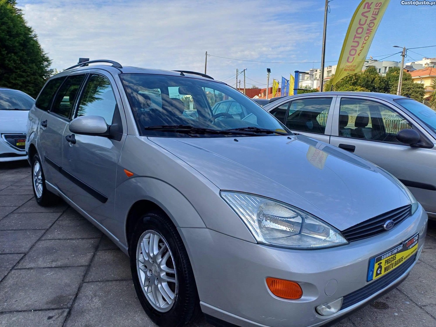 Ford Focus 1.6 i com Ac ViaturaNacional — fotografia 9