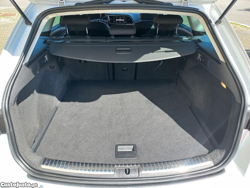 SEAT Leon 2.0tdi FR — fotografia 3