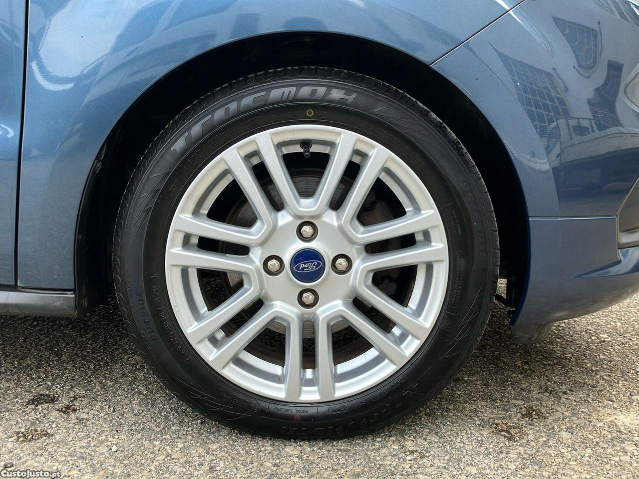 Ford Tourneo 1.0 EcoBoost Titanium — fotografia 9