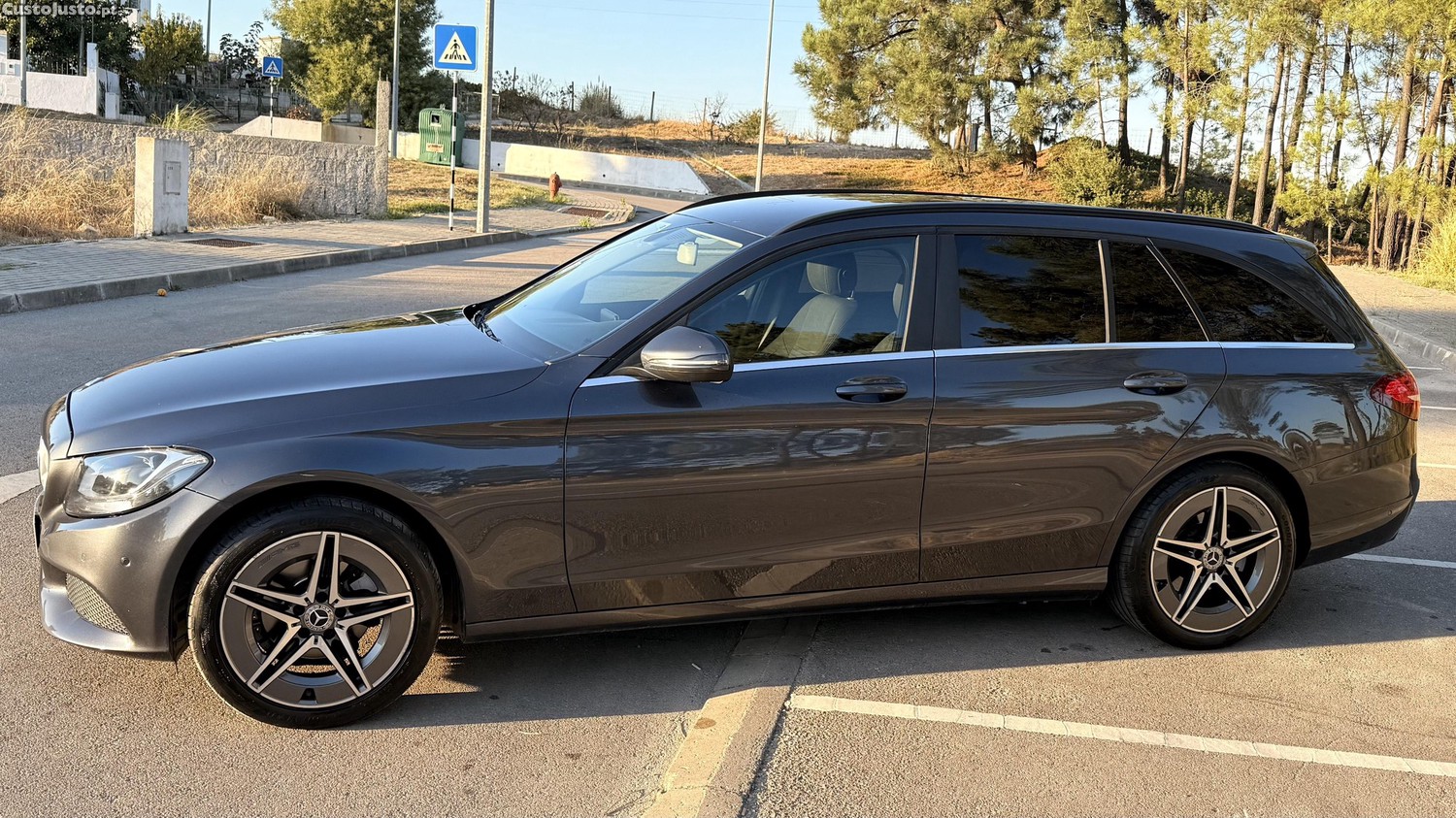 Mercedes-Benz C 180 D Caixa Automática — fotografia 8