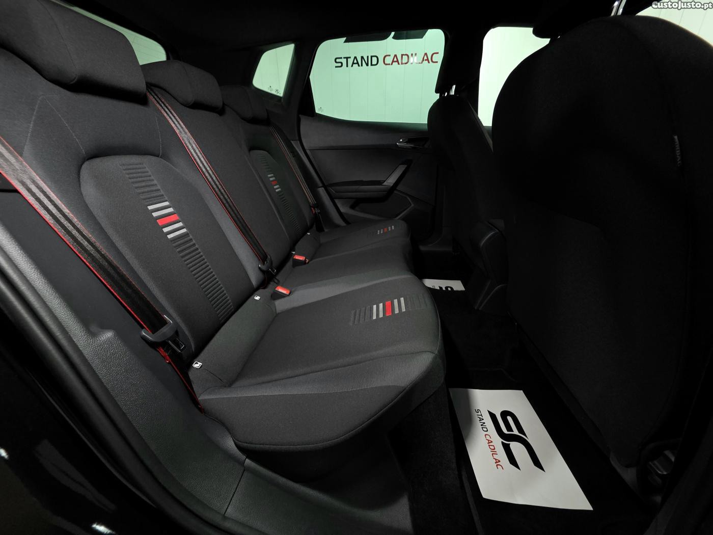 SEAT Arona 1.0 TSI FR Full Extr — fotografia 15