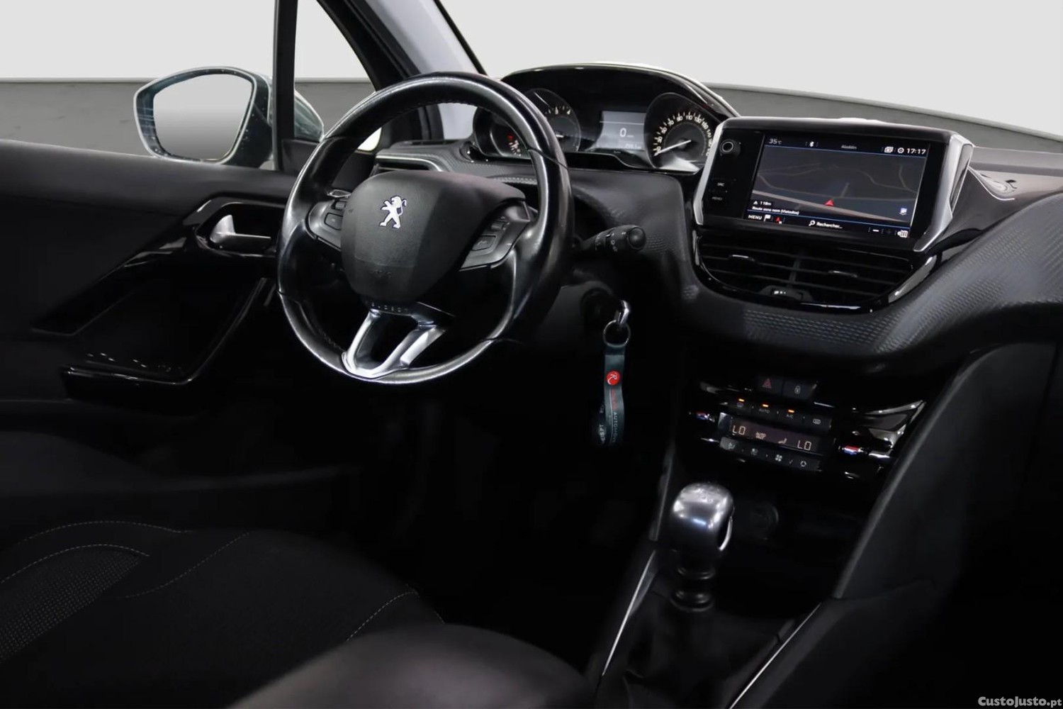 Peugeot 208 1.2 PureTech Allure — photo 5