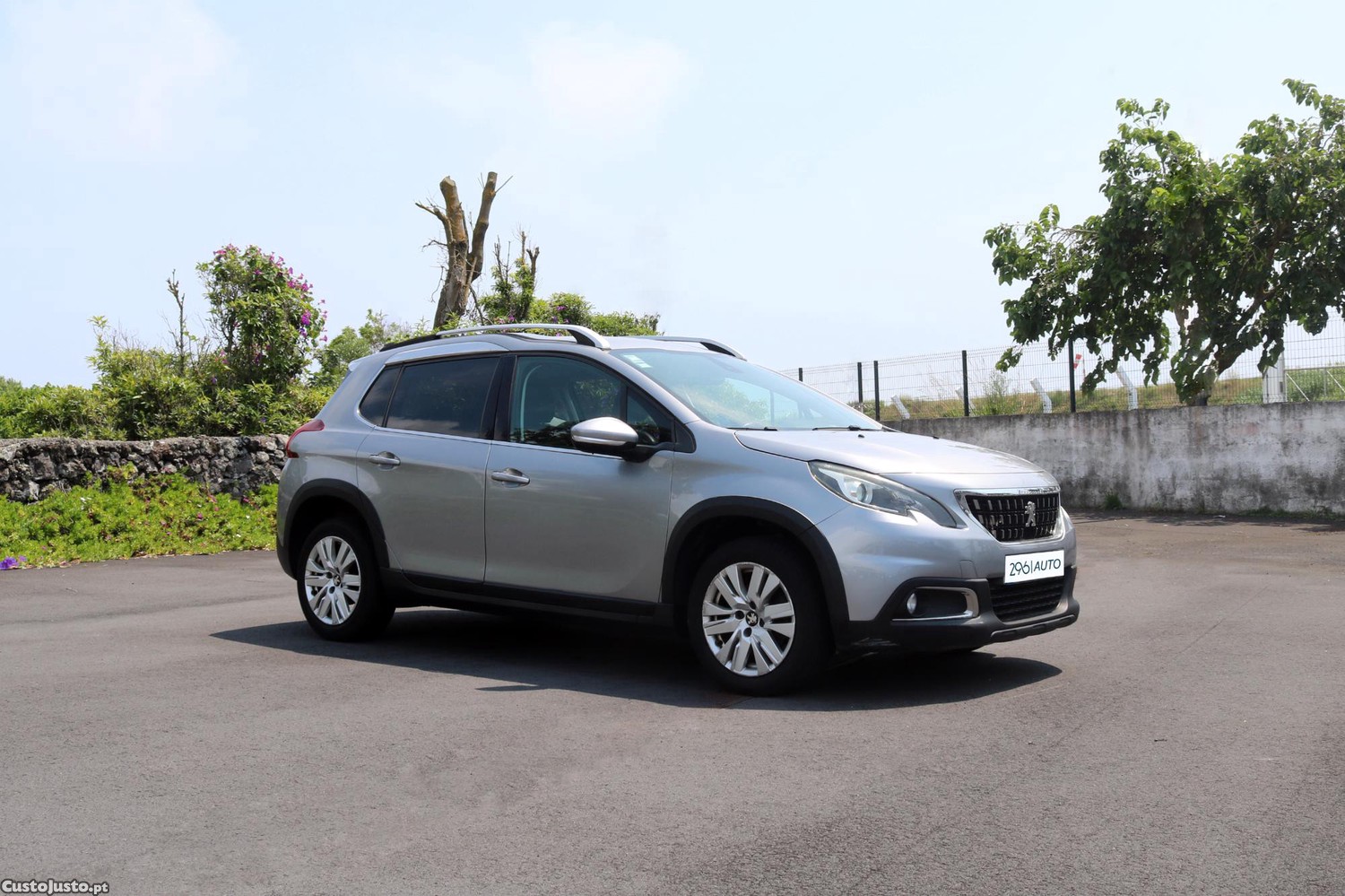 Peugeot 2008 Allure 1.2 PureTech — fotografia 7
