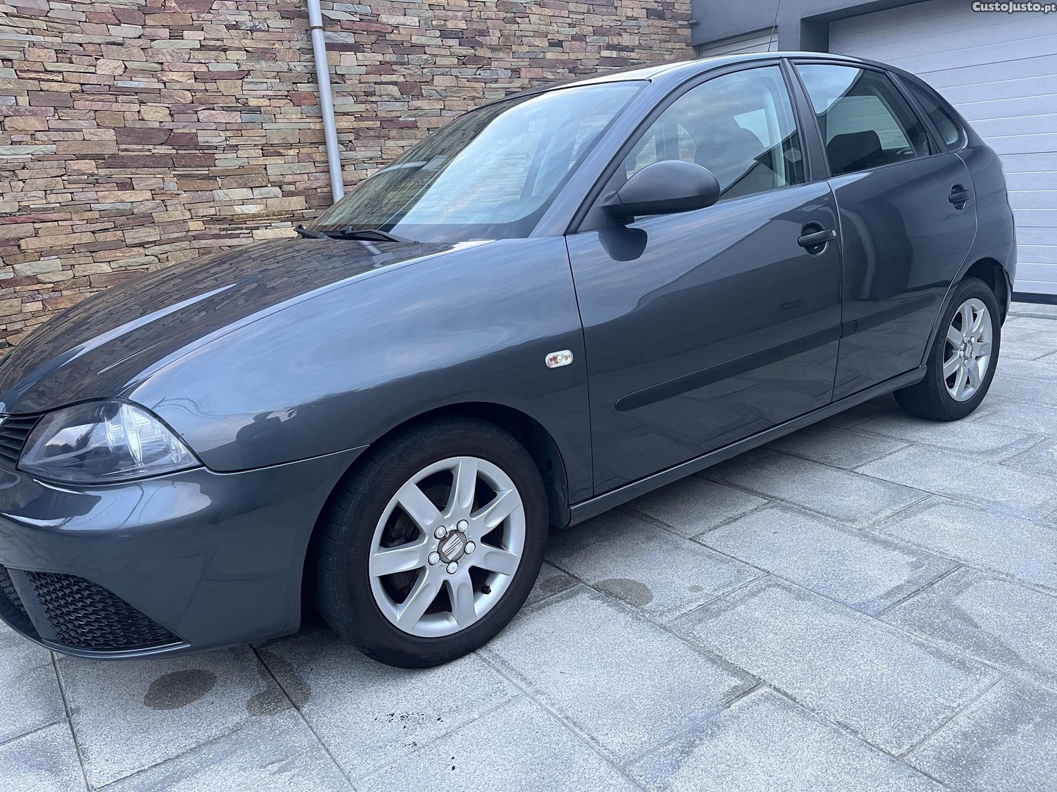 Seat Ibiza 1.2 — photo 2
